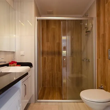Elite Life 5 Apartment *